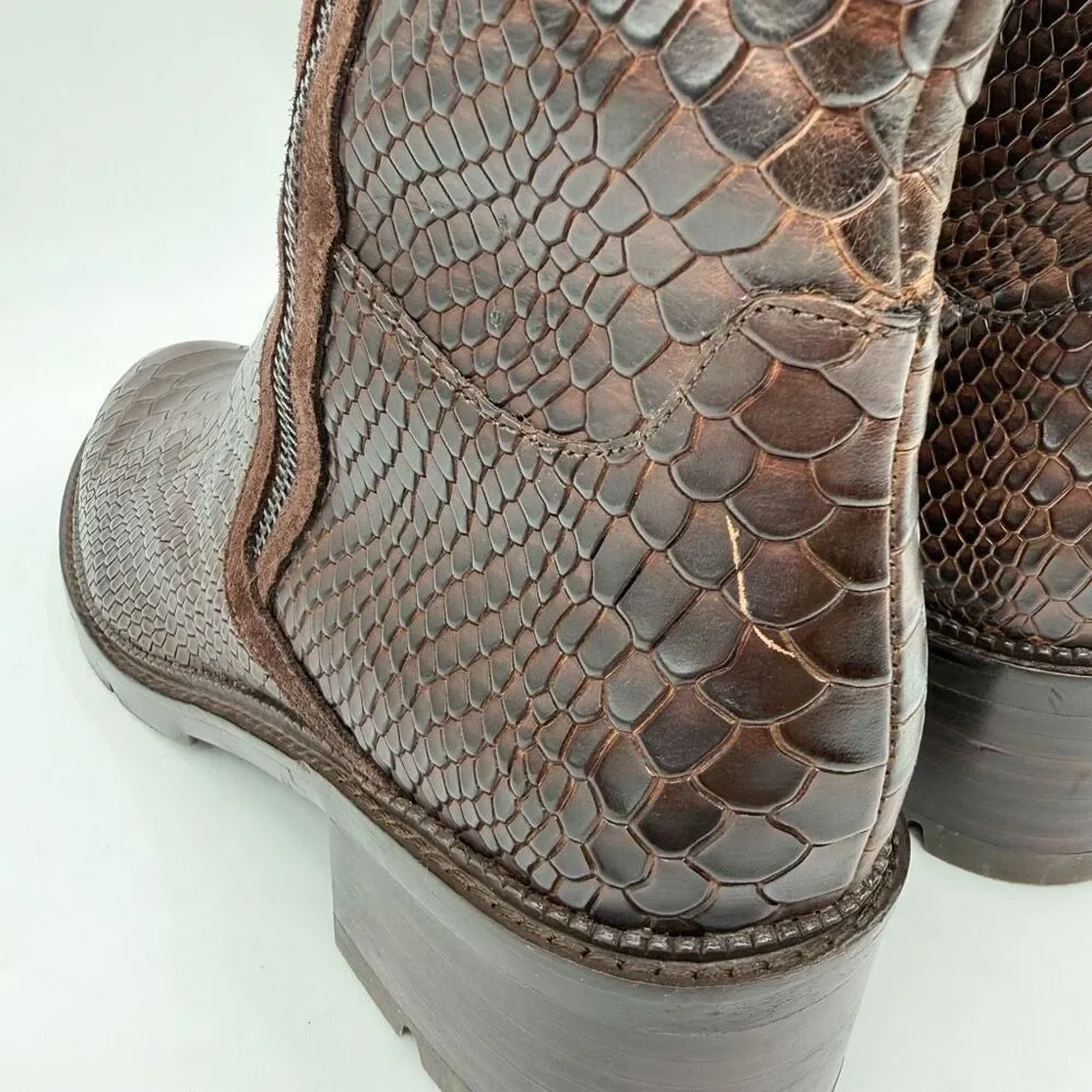 Donald Pliner Soffie Women’s Knee High Zip Boots – Brown Embossed Leather Size 9